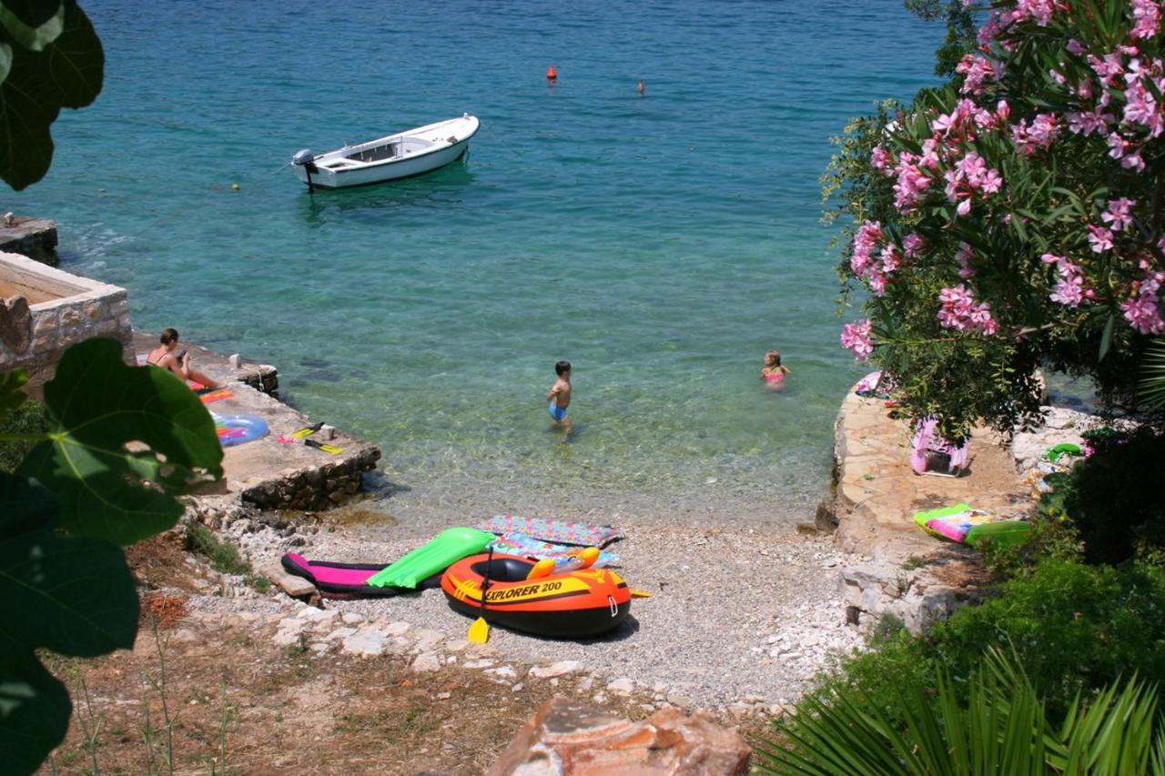 Apartment Zastupac 8761A Hvar Town Exterior photo