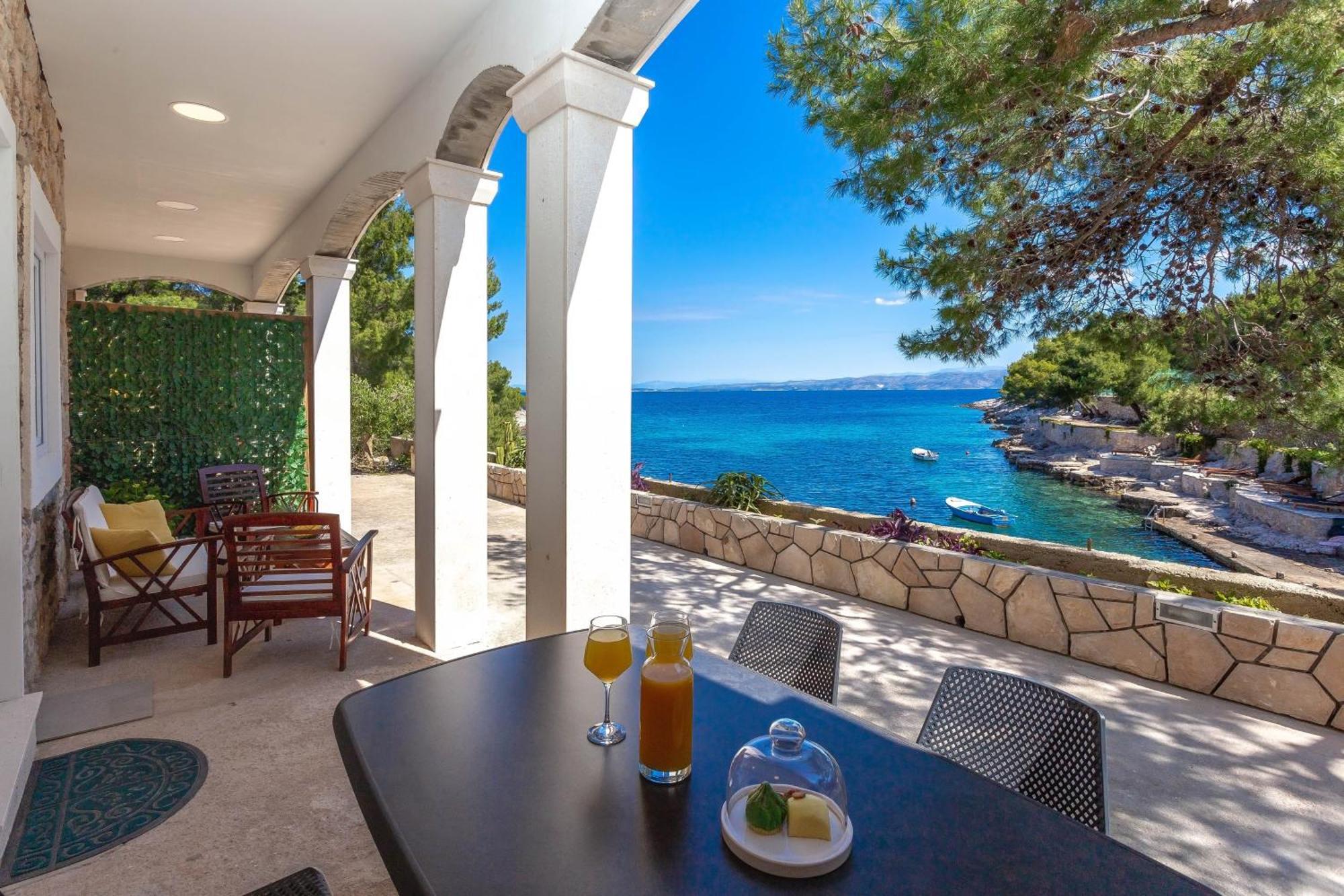 Apartment Zastupac 8761A Hvar Town Exterior photo