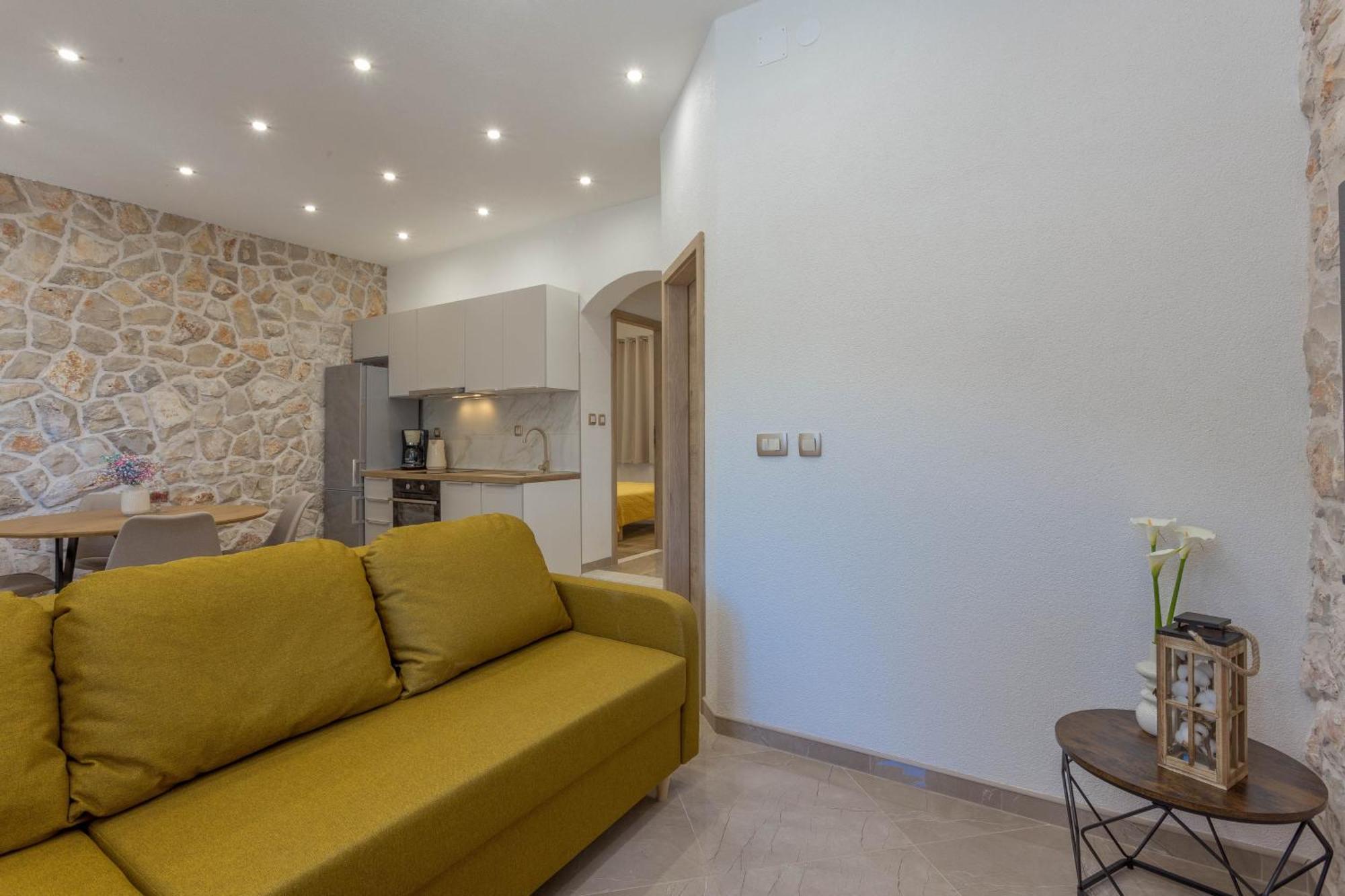 Apartment Zastupac 8761A Hvar Town Exterior photo